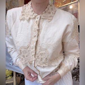 Vintage Edwardian Style Lace Ivory Beige Shirt With Covered Buttons